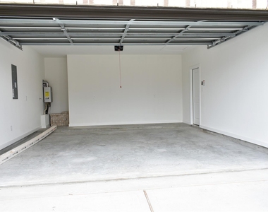 11218 Apricot Sulpher Drive - Photo Thumbnail 30