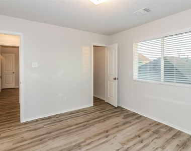 24127 Avogadro Drive - Photo Thumbnail 7