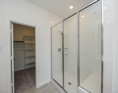 30327 Centipede Grove Lane - Photo Thumbnail 11