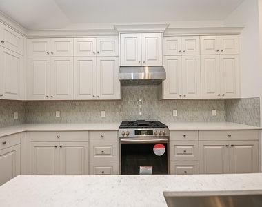 30327 Centipede Grove Lane - Photo Thumbnail 3