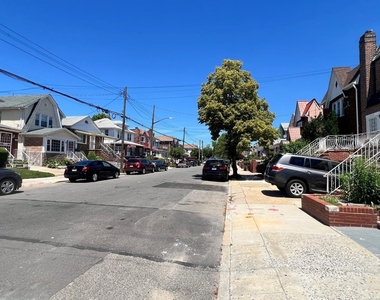 1409 East 48 Street - Photo Thumbnail 17