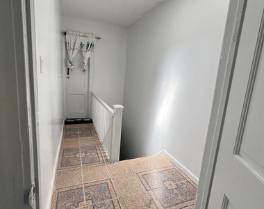1409 East 48 Street - Photo Thumbnail 10