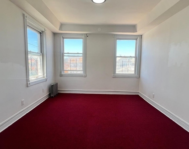 1409 East 48 Street - Photo Thumbnail 5