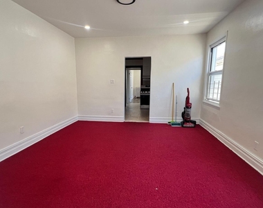 1409 East 48 Street - Photo Thumbnail 4