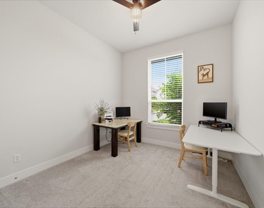 26307 Camden Canyon Avenue - Photo Thumbnail 21