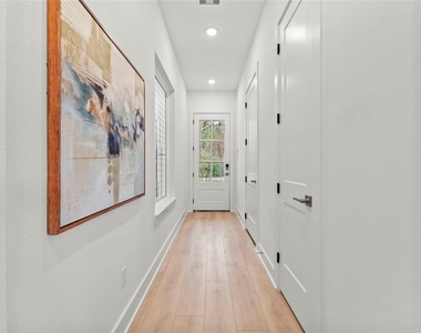1308 Neiman Ln - Photo Thumbnail 9