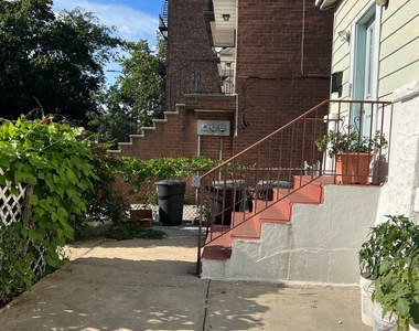 1043 East 14 Street - Photo Thumbnail 13