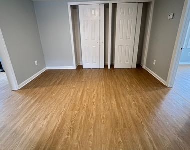 North Burgher Avenue - Photo Thumbnail 3