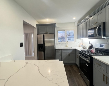 256 Street - Photo Thumbnail 1
