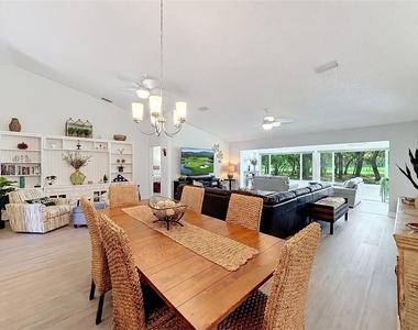 7442 Woodhollow Road - Photo Thumbnail 7