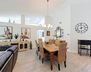 7442 Woodhollow Road - Photo Thumbnail 9