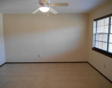 1564 S Montgomery Street - Photo Thumbnail 6