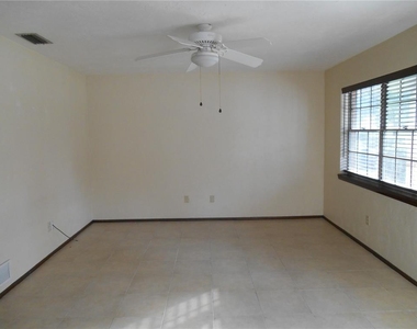 1564 S Montgomery Street - Photo Thumbnail 2