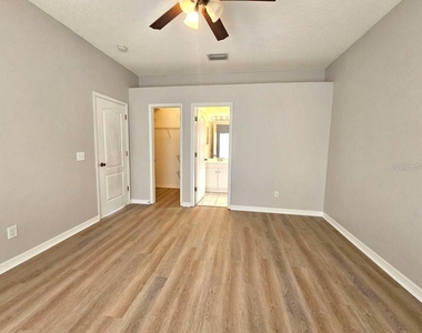 7625 Clovelly Park Place - Photo Thumbnail 8