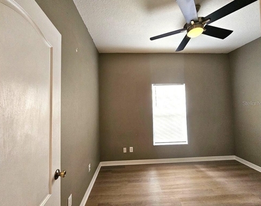 7625 Clovelly Park Place - Photo Thumbnail 6