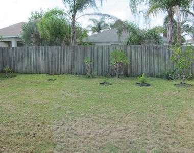 7625 Clovelly Park Place - Photo Thumbnail 11