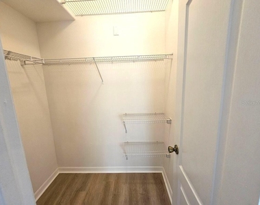 7625 Clovelly Park Place - Photo Thumbnail 9