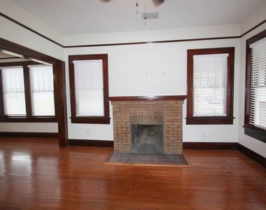 2404 N Morgan Street - Photo Thumbnail 6