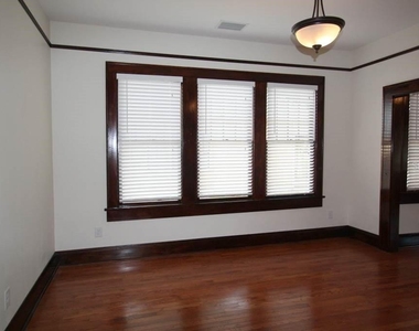 2404 N Morgan Street - Photo Thumbnail 8