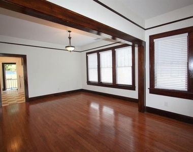 2404 N Morgan Street - Photo Thumbnail 5