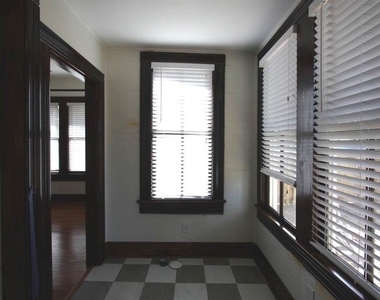 2404 N Morgan Street - Photo Thumbnail 13