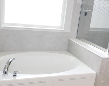 2511 Early Dawn Court - Photo Thumbnail 16