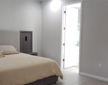2511 Early Dawn Court - Photo Thumbnail 13