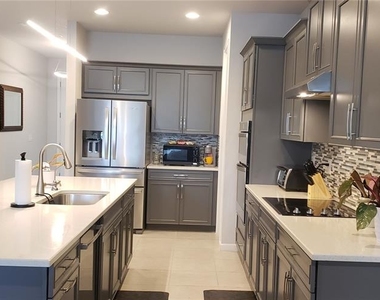 2511 Early Dawn Court - Photo Thumbnail 6