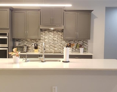 2511 Early Dawn Court - Photo Thumbnail 4