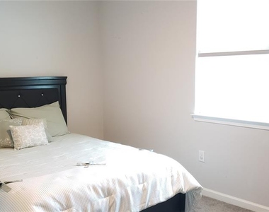 2511 Early Dawn Court - Photo Thumbnail 22
