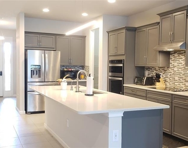 2511 Early Dawn Court - Photo Thumbnail 5