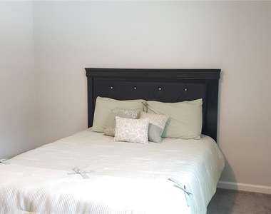 2511 Early Dawn Court - Photo Thumbnail 23