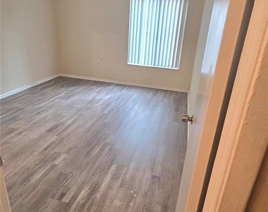 8605 Huron Court - Photo Thumbnail 10