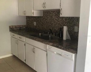 6910 S Trask Street - Photo Thumbnail 2