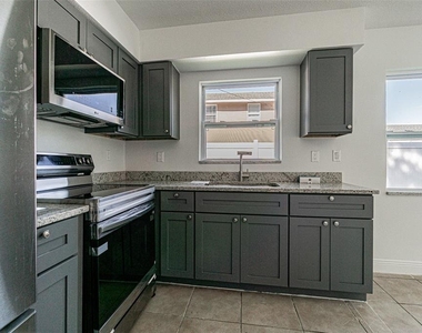 558 Clearwater Largo Road N - Photo Thumbnail 3