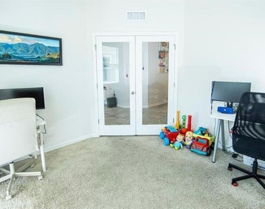 7916 Stonebrook Circle - Photo Thumbnail 8