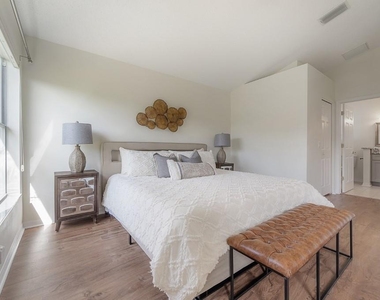 1639 Arbor Knoll Loop - Photo Thumbnail 31