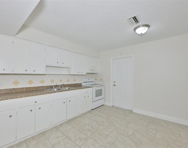 15616 Avalon Avenue - Photo Thumbnail 7