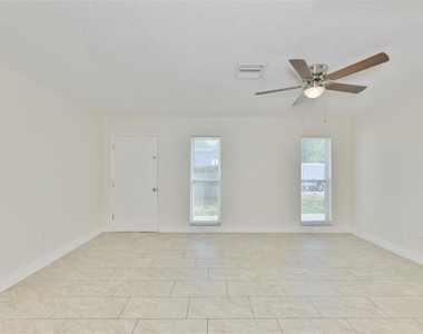 15616 Avalon Avenue - Photo Thumbnail 11