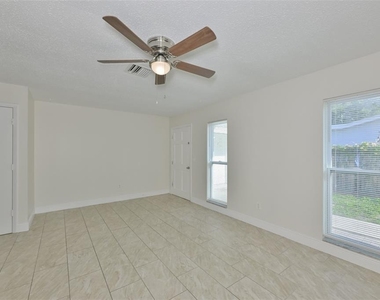 15616 Avalon Avenue - Photo Thumbnail 12