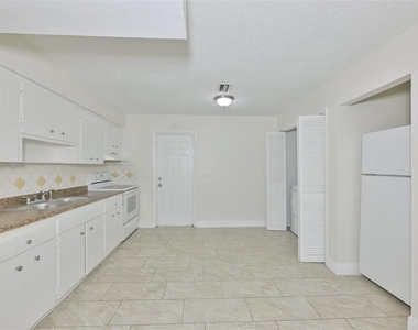 15616 Avalon Avenue - Photo Thumbnail 6