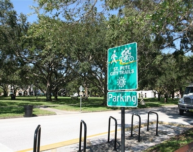 200 4th Avenue S - Photo Thumbnail 70