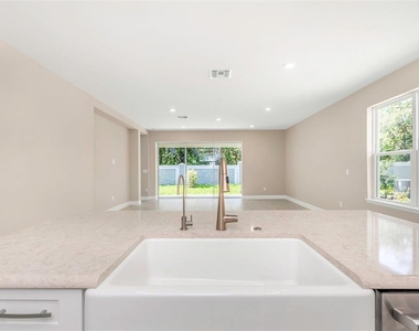 2676 Leafwing Court - Photo Thumbnail 9
