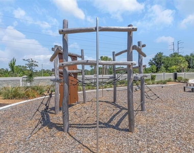2676 Leafwing Court - Photo Thumbnail 21