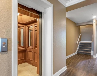 1714 Park Street N - Photo Thumbnail 11