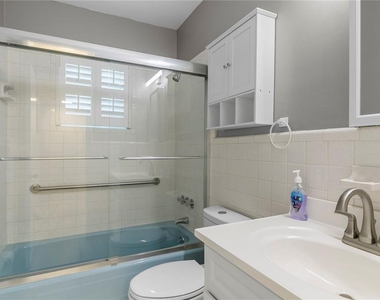 2910 W Price Avenue - Photo Thumbnail 17