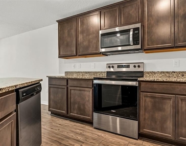 5314 Companion Lane - Photo Thumbnail 13