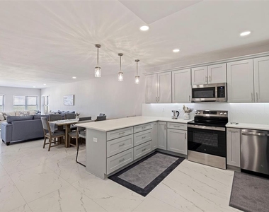 4950 Gulf Boulevard - Photo Thumbnail 9