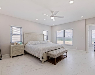 4950 Gulf Boulevard - Photo Thumbnail 29
