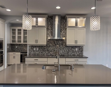 12860 Satin Lily Drive - Photo Thumbnail 6
